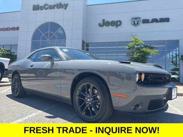 2023 Dodge Challenger SXT AWD photo
