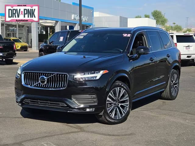 2022 Volvo XC90 Momentum AWD photo