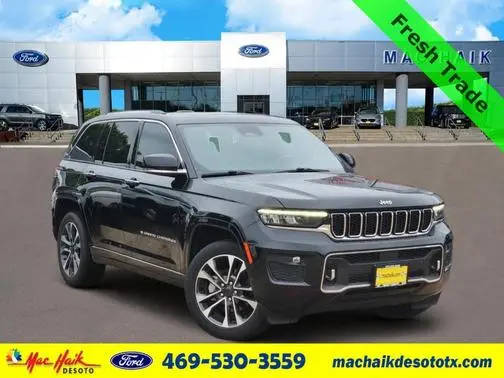 2022 Jeep Grand Cherokee Overland RWD photo