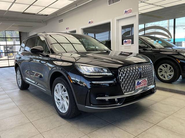 2023 Lincoln Corsair Standard AWD photo