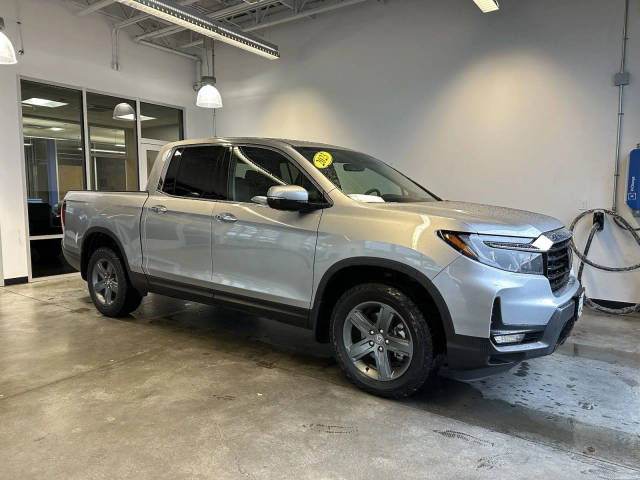 2023 Honda Ridgeline RTL-E AWD photo