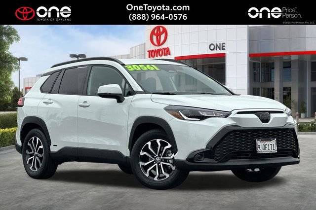 2023 Toyota Corolla Cross Hybrid SE AWD photo