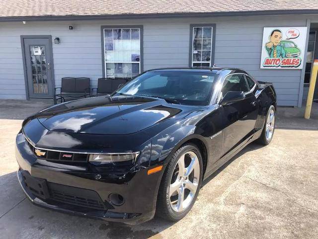 2015 Chevrolet Camaro LT RWD photo