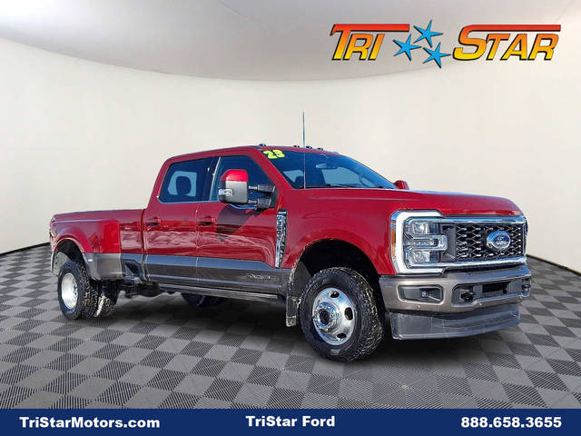 2023 Ford F-350 Super Duty King Ranch 4WD photo