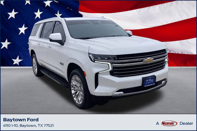 2023 Chevrolet Suburban LT 4WD photo