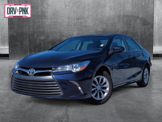 2015 Toyota Camry LE FWD photo