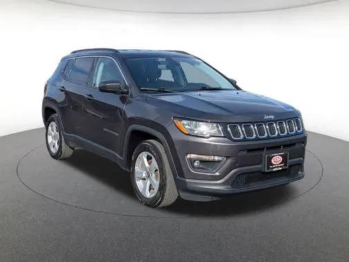2021 Jeep Compass Latitude 4WD photo