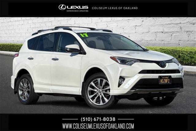 2017 Toyota RAV4 Platinum FWD photo