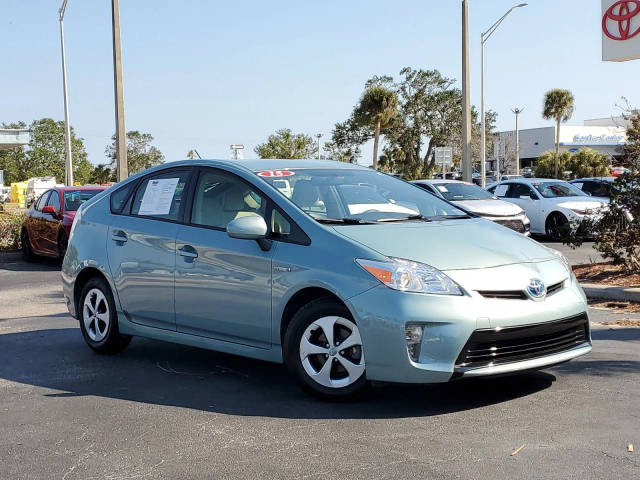 2015 Toyota Prius Three FWD photo