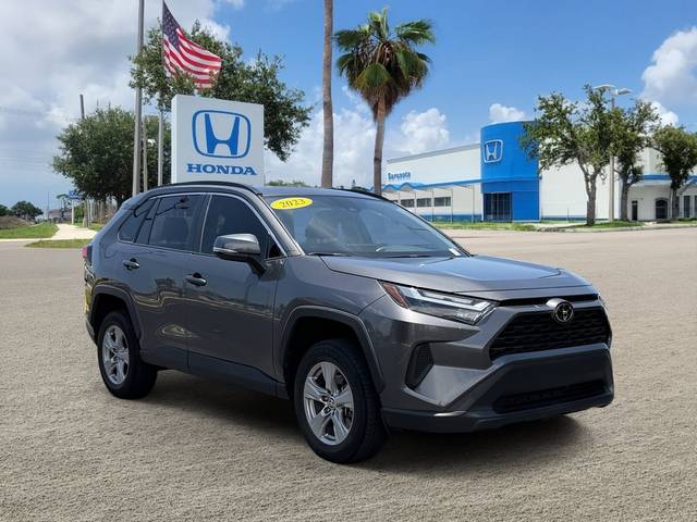 2023 Toyota RAV4 XLE FWD photo