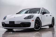 2023 Porsche Panamera 4 Platinum Edition AWD photo