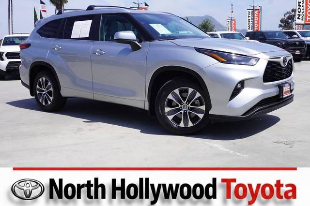 2023 Toyota Highlander XLE AWD photo
