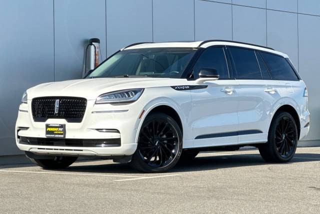2023 Lincoln Aviator Reserve AWD photo