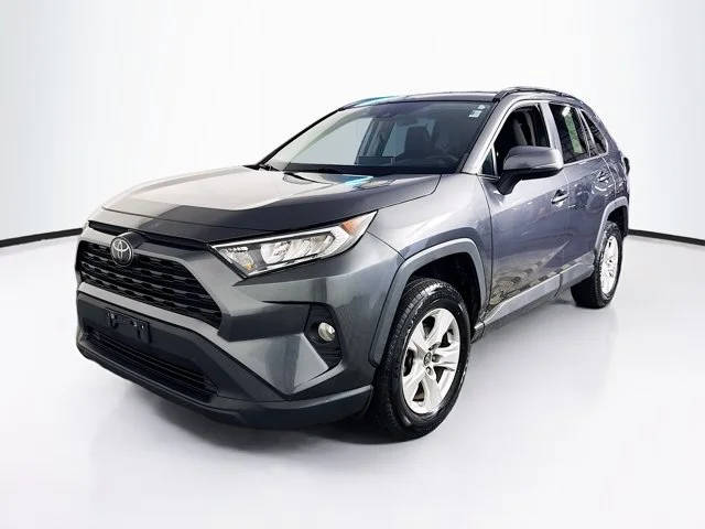 2021 Toyota RAV4 XLE AWD photo