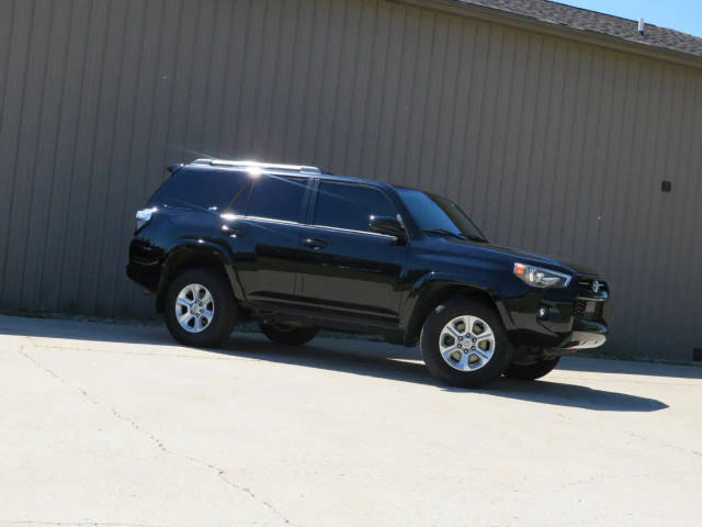 2021 Toyota 4Runner SR5 4WD photo