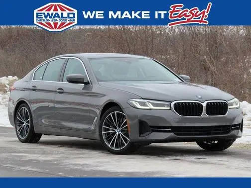 2022 BMW 5 Series 530e xDrive AWD photo