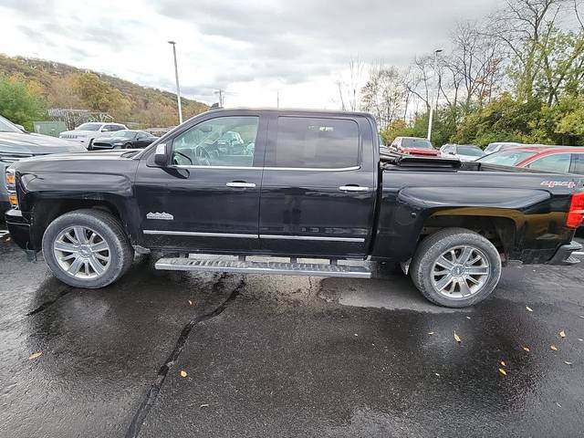 2015 Chevrolet Silverado 1500 High Country 4WD photo
