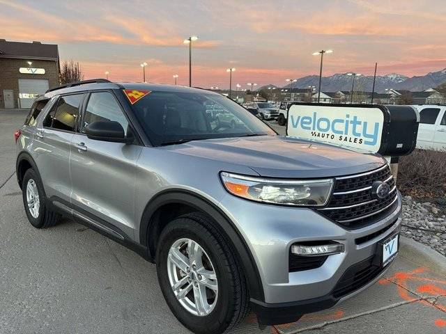 2022 Ford Explorer XLT 4WD photo