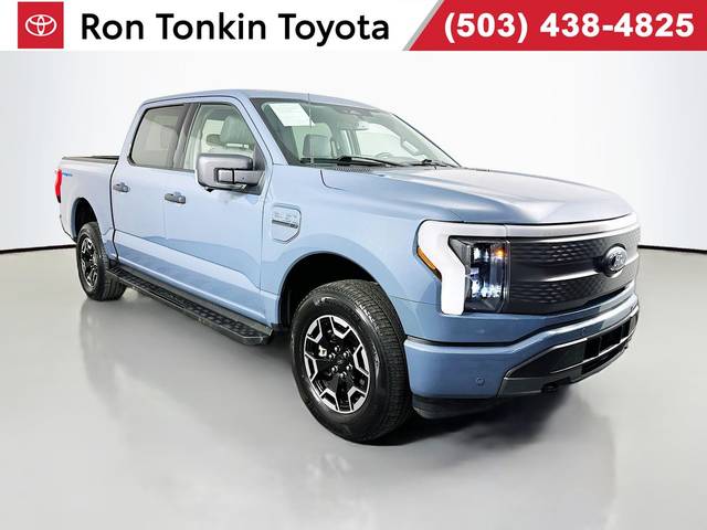 2023 Ford F-150 Lightning XLT AWD photo