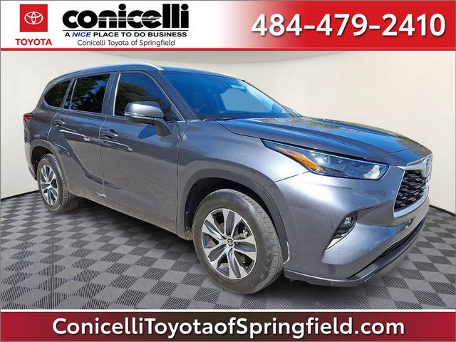 2023 Toyota Highlander Hybrid XLE FWD photo