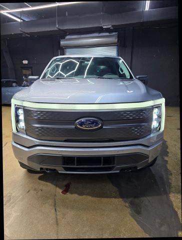 2023 Ford F-150 Lightning XLT AWD photo