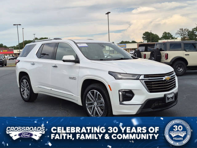 2023 Chevrolet Traverse High Country FWD photo