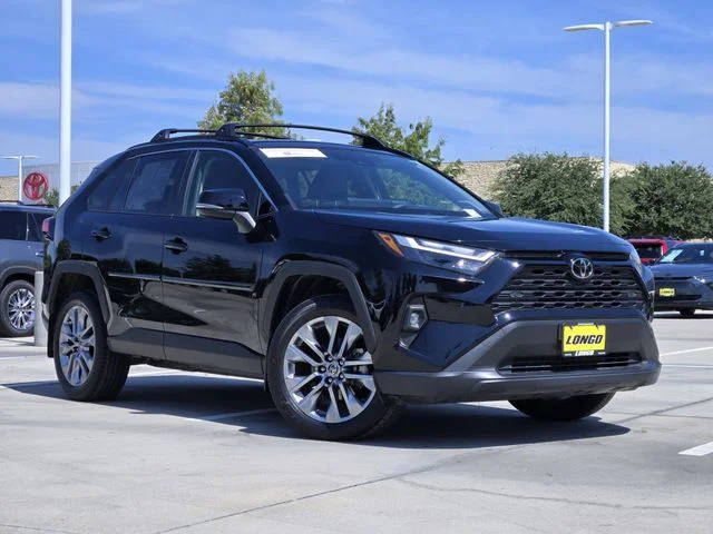 2023 Toyota RAV4 XLE Premium FWD photo