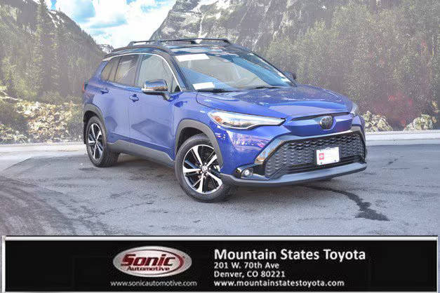 2023 Toyota Corolla Cross Hybrid XSE AWD photo