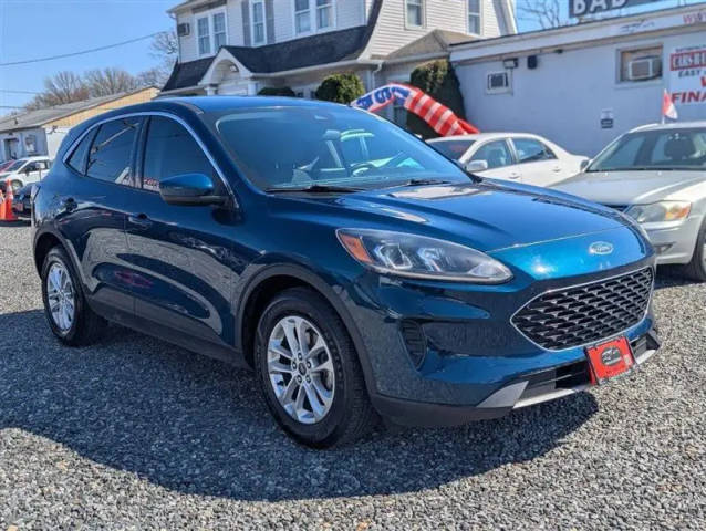 2020 Ford Escape SE FWD photo