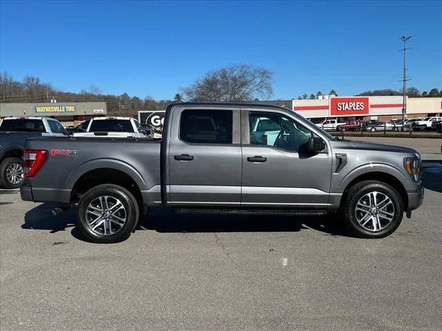 2023 Ford F-150 XL 4WD photo