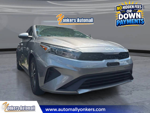 2023 Kia Forte LXS FWD photo