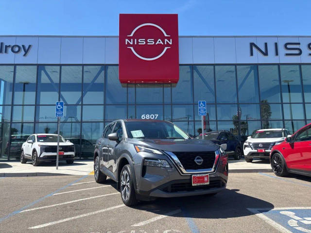 2023 Nissan Rogue SV FWD photo