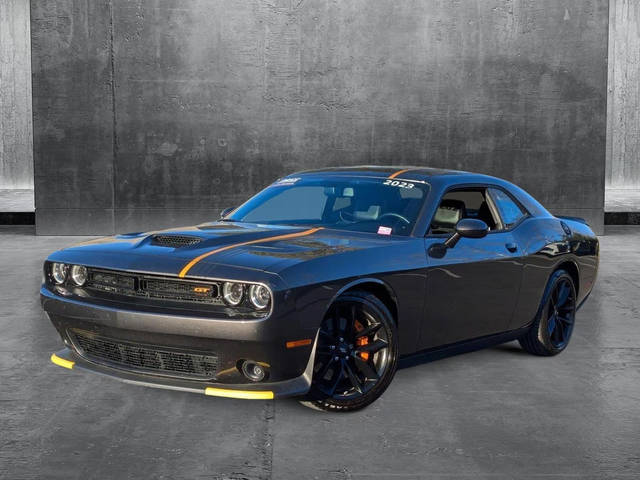 2023 Dodge Challenger GT RWD photo