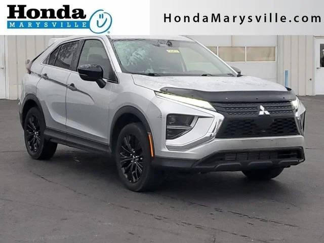 2022 Mitsubishi Eclipse Cross LE 4WD photo