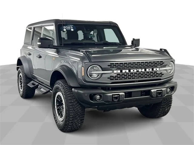 2023 Ford Bronco 4 Door Badlands 4WD photo