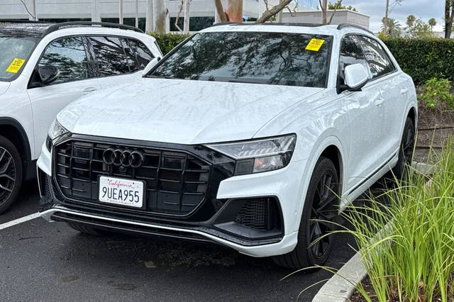 2023 Audi Q8 Premium Plus AWD photo