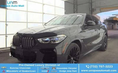 2022 BMW X6 M50i AWD photo