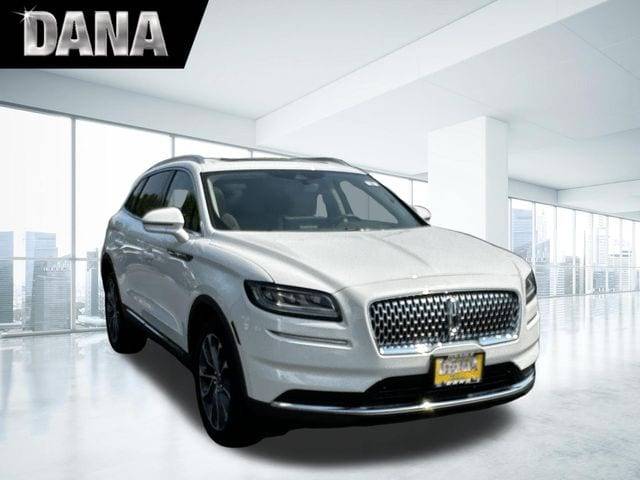2023 Lincoln Nautilus Reserve AWD photo