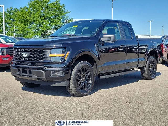 2023 Ford F-150 XLT 4WD photo