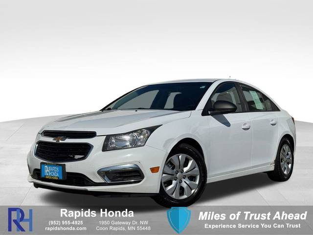 2015 Chevrolet Cruze LS FWD photo