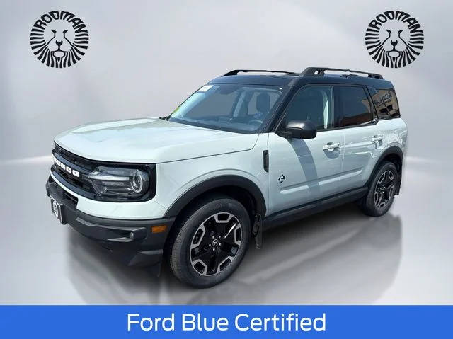 2023 Ford Bronco Sport Outer Banks 4WD photo