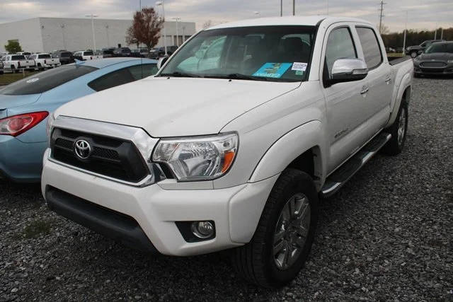 2015 Toyota Tacoma  4WD photo