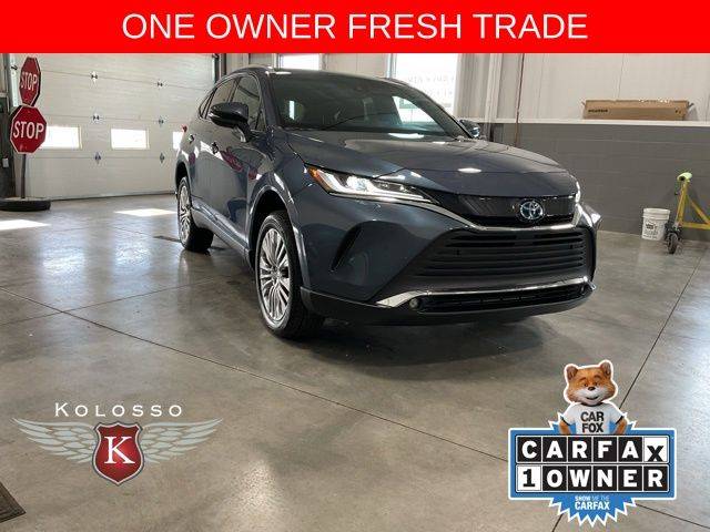 2023 Toyota Venza XLE AWD photo