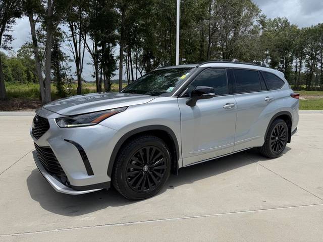 2023 Toyota Highlander XSE FWD photo