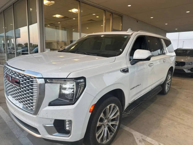 2023 GMC Yukon XL Denali 4WD photo