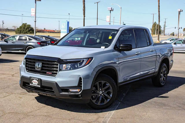 2023 Honda Ridgeline Sport AWD photo