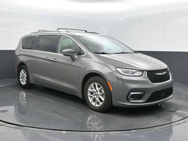 2021 Chrysler Pacifica Minivan Touring L FWD photo