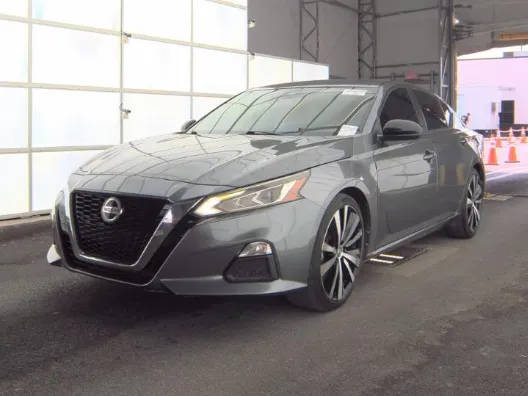 2022 Nissan Altima 2.5 SR FWD photo