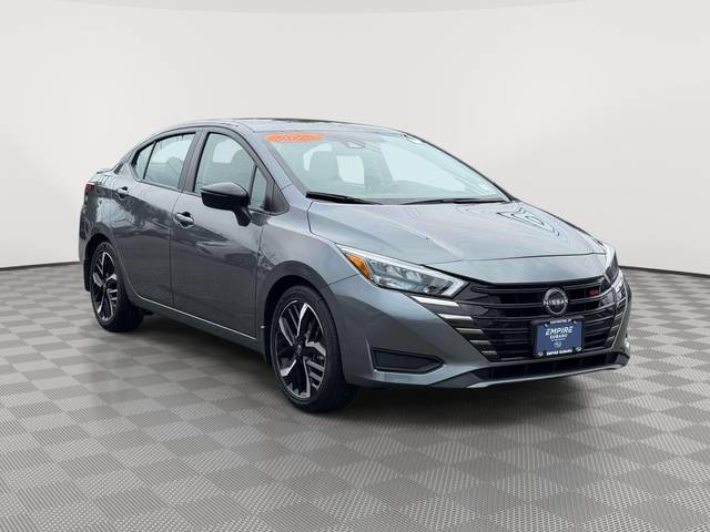 2023 Nissan Versa SR FWD photo