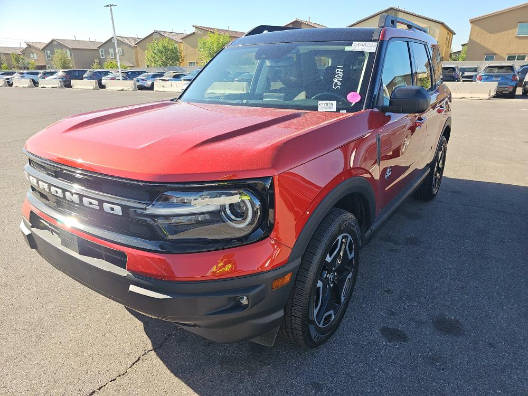 2023 Ford Bronco Sport Outer Banks 4WD photo